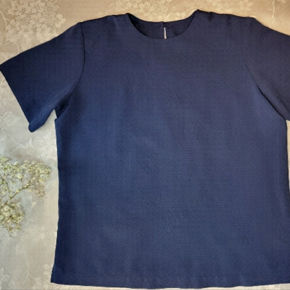 VINTAGE dress shirt, navy blue "petites" with light shoulder pads. Size medium.
